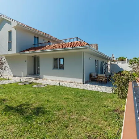 Carsko Selo Blizikuce Hébergement de vacances Budva