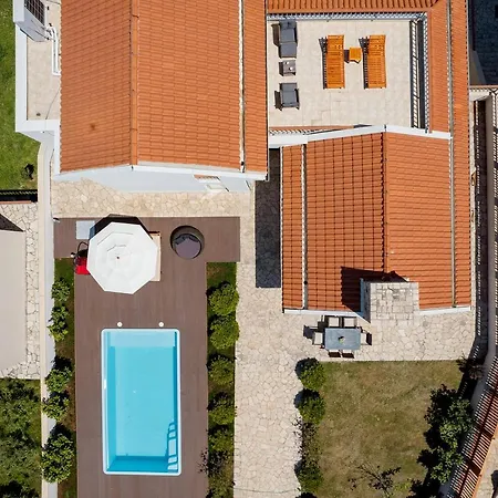 Carsko Selo Blizikuce Hébergement de vacances Budva